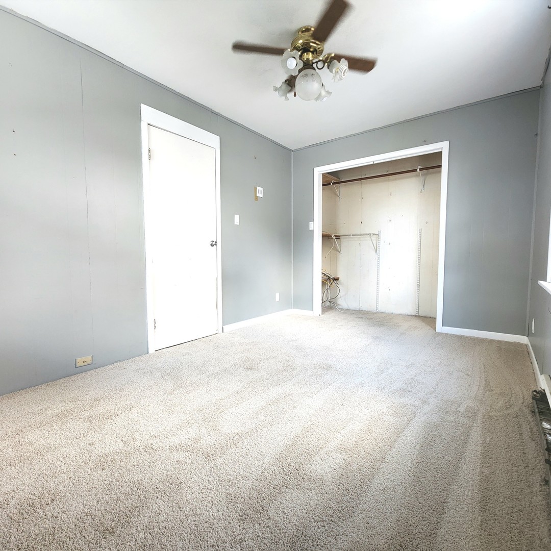 2644 Commercial Avenue, South Chicago Heights, IL 60411