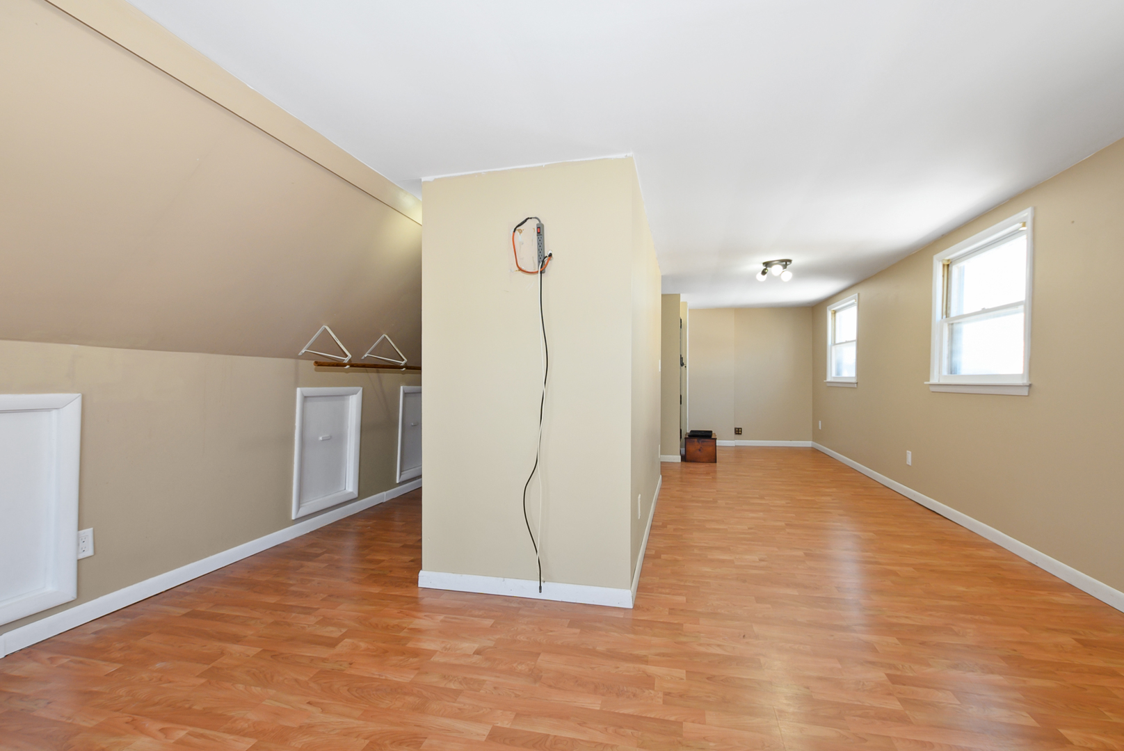 2644 Commercial Avenue, South Chicago Heights, IL 60411