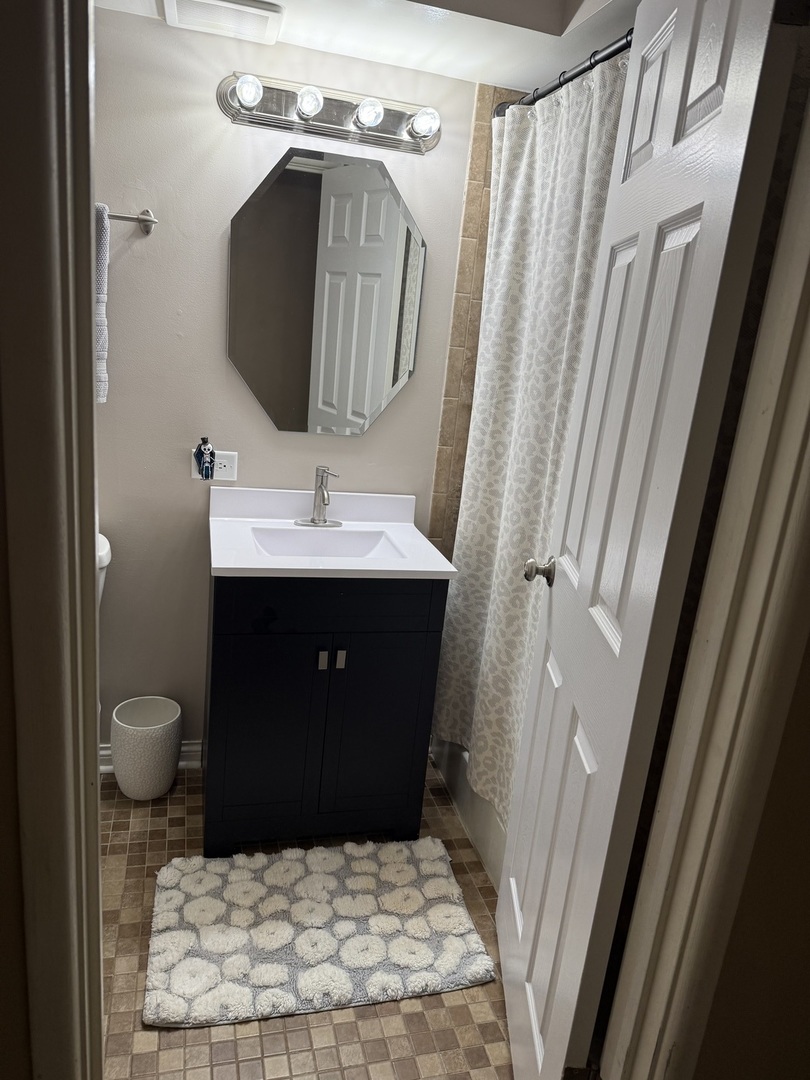 10616 Central Avenue #1N, Chicago Ridge, IL 60415