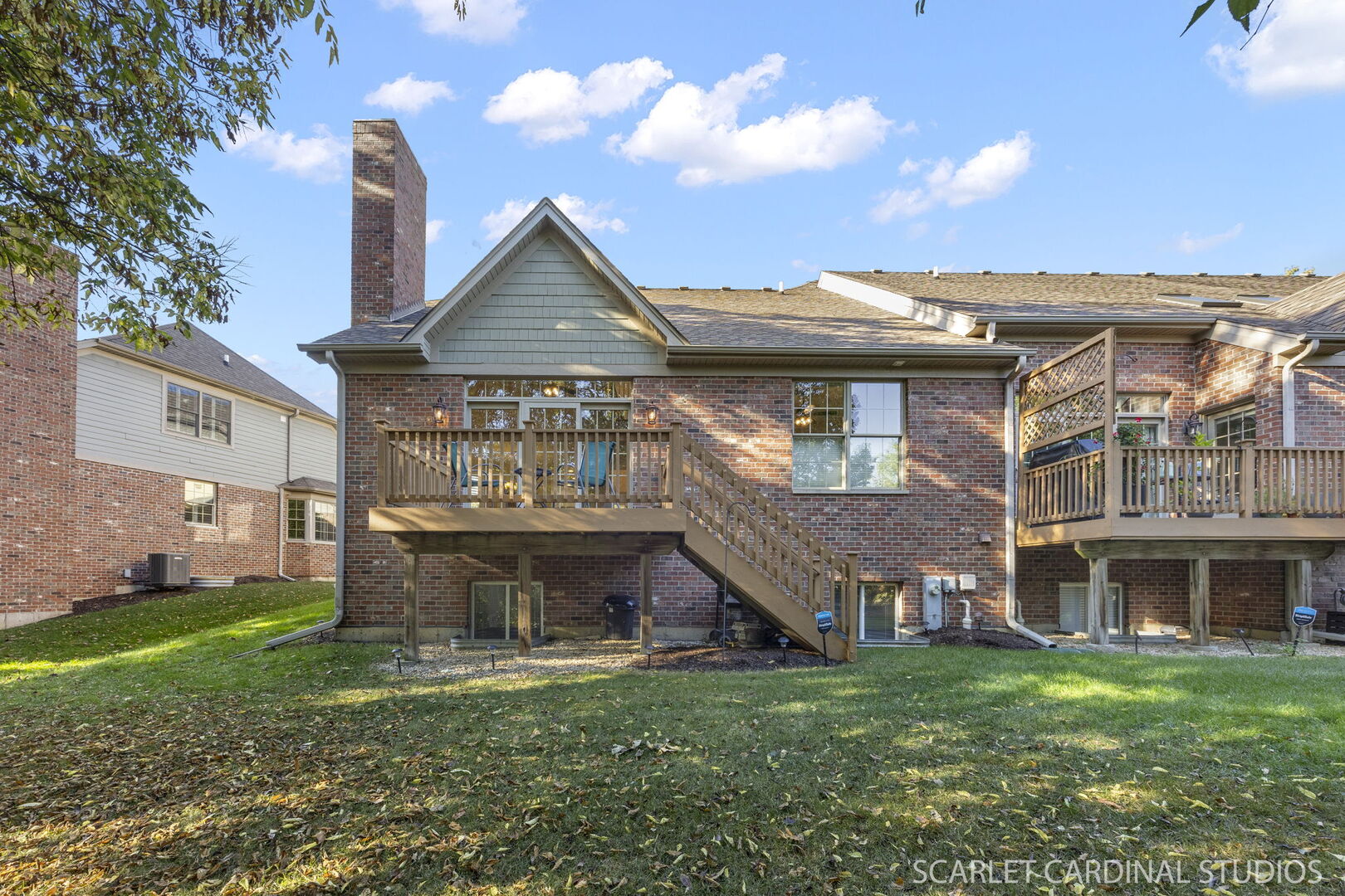 725 Kingsbrook Glen, Glen Ellyn, IL 60137