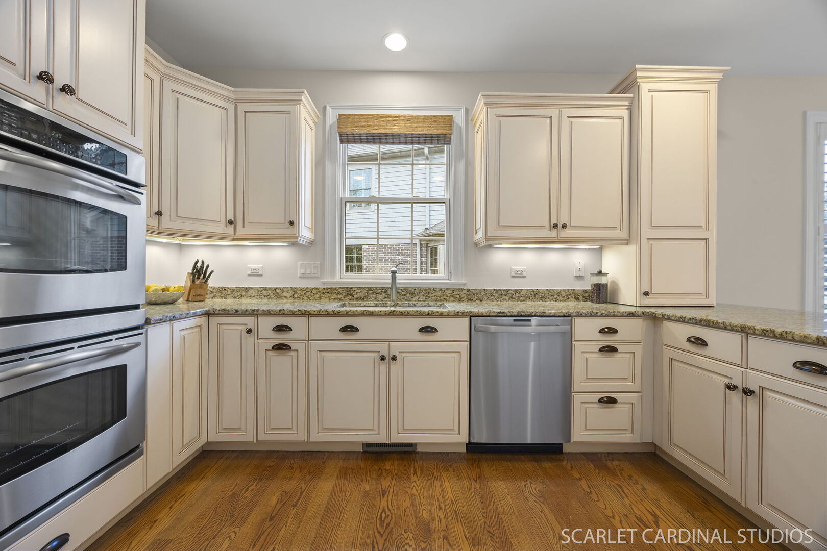 725 Kingsbrook Glen, Glen Ellyn, IL 60137