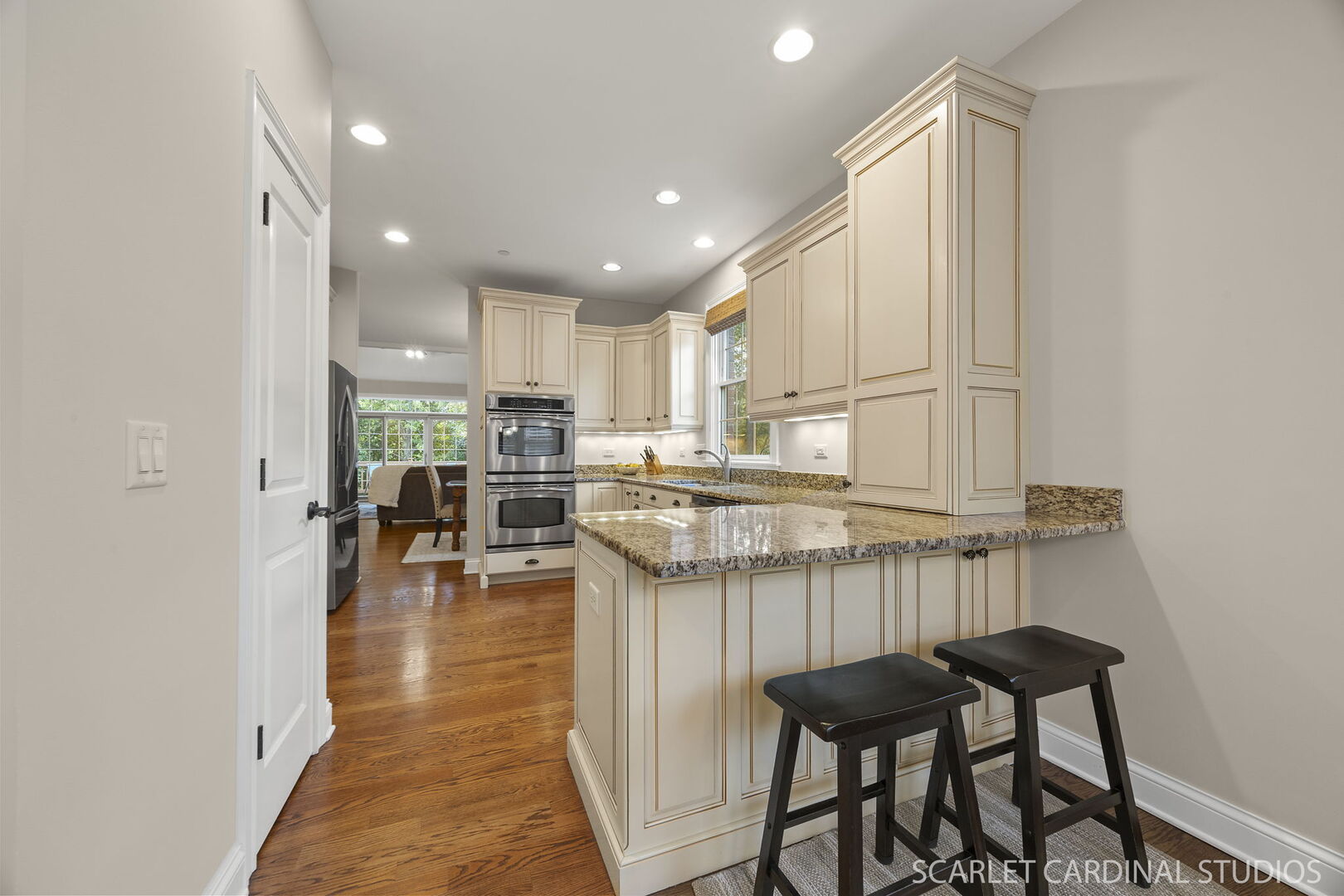 725 Kingsbrook Glen, Glen Ellyn, IL 60137