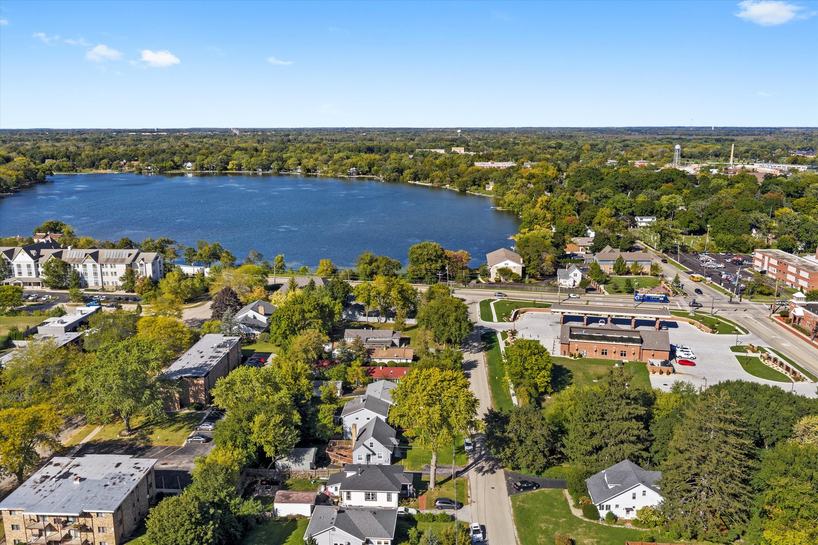 318 Brittain Avenue, Grayslake, IL 60030