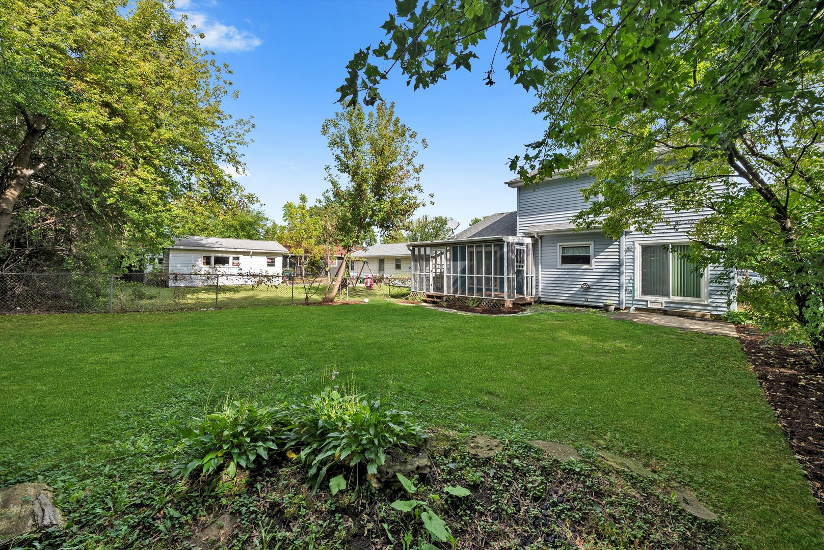 318 Brittain Avenue, Grayslake, IL 60030