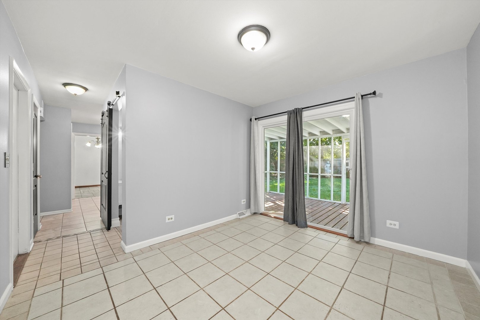 318 Brittain Avenue, Grayslake, IL 60030