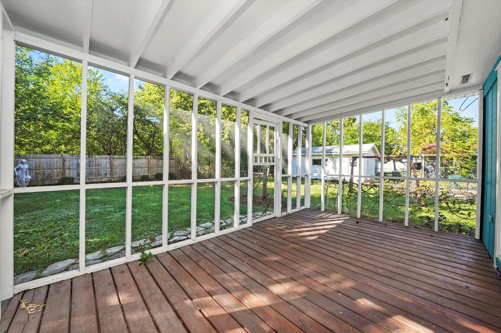 318 Brittain Avenue, Grayslake, IL 60030