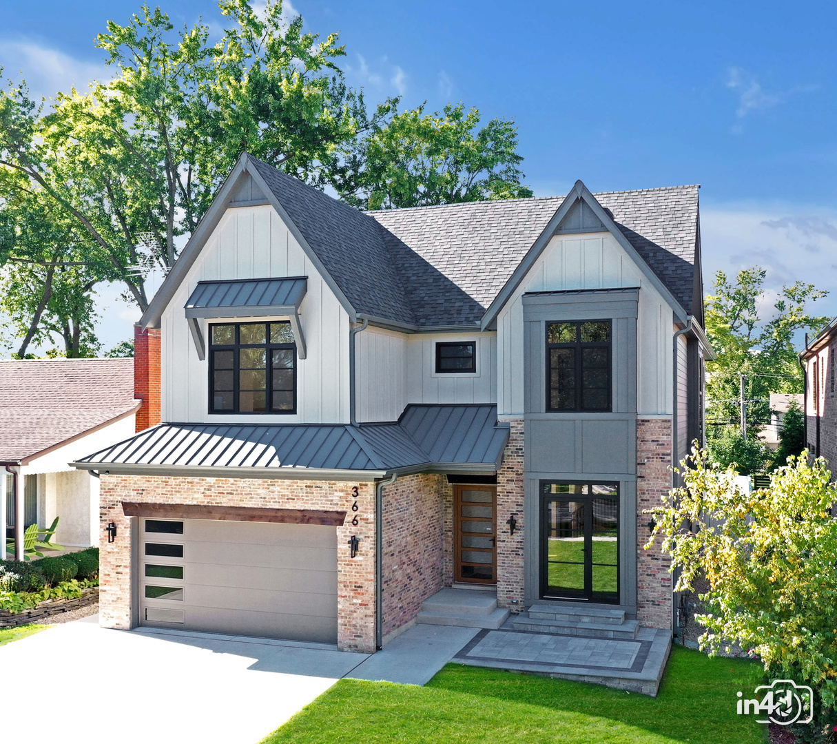 366 N Highview Avenue, Elmhurst, IL 60126