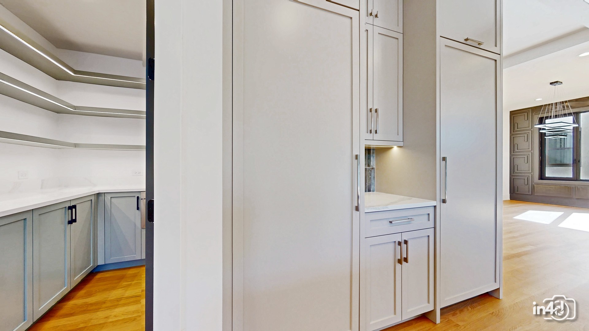 366 N Highview Avenue, Elmhurst, IL 60126