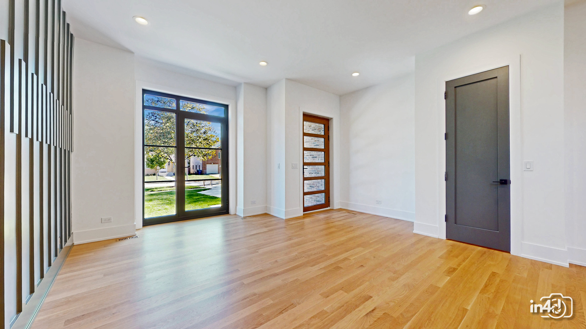 366 N Highview Avenue, Elmhurst, IL 60126
