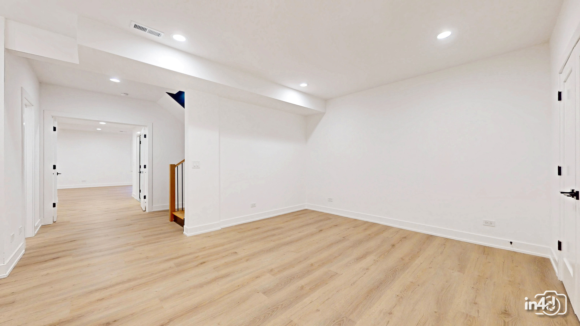 366 N Highview Avenue, Elmhurst, IL 60126