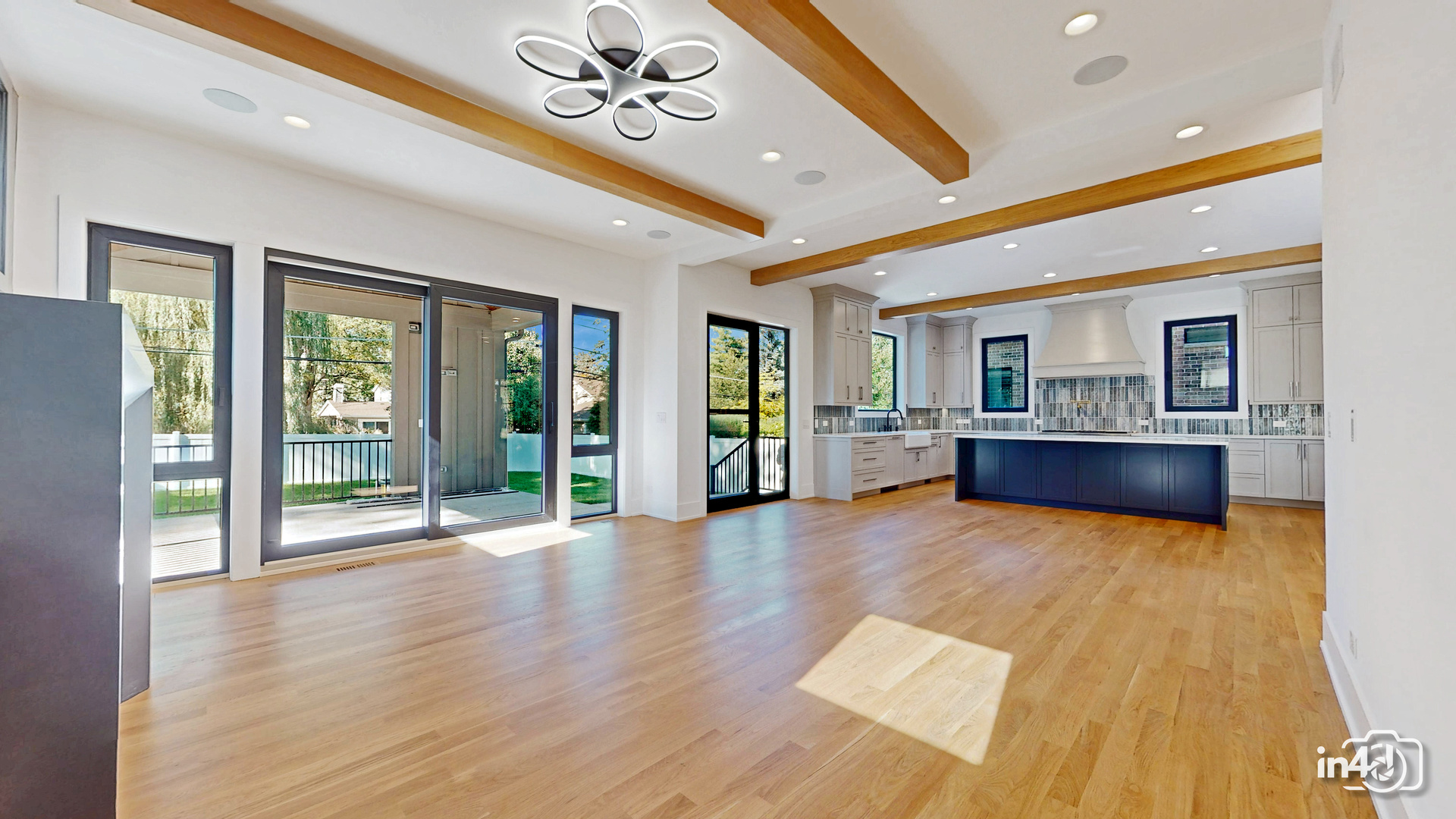 366 N Highview Avenue, Elmhurst, IL 60126