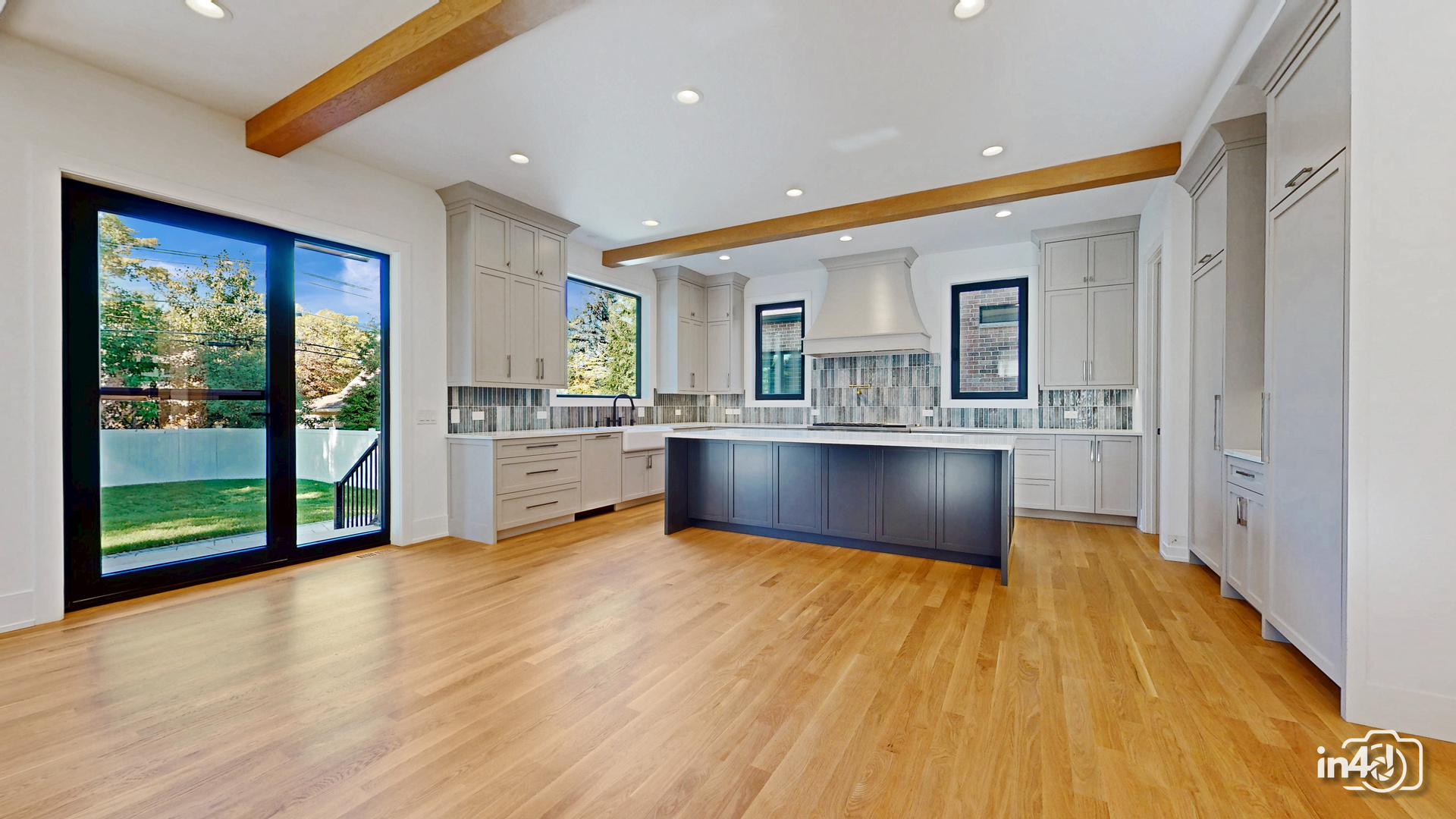 366 N Highview Avenue, Elmhurst, IL 60126