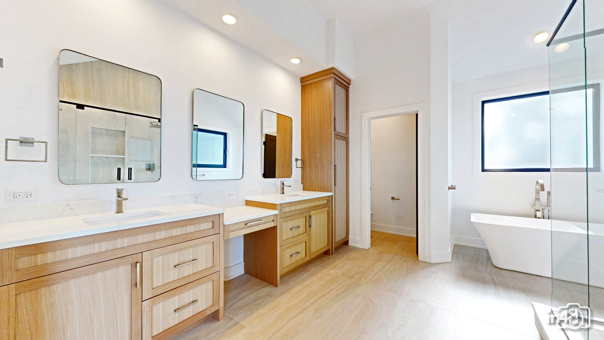 366 N Highview Avenue, Elmhurst, IL 60126