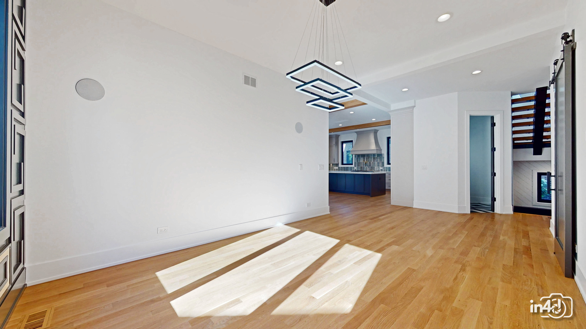 366 N Highview Avenue, Elmhurst, IL 60126