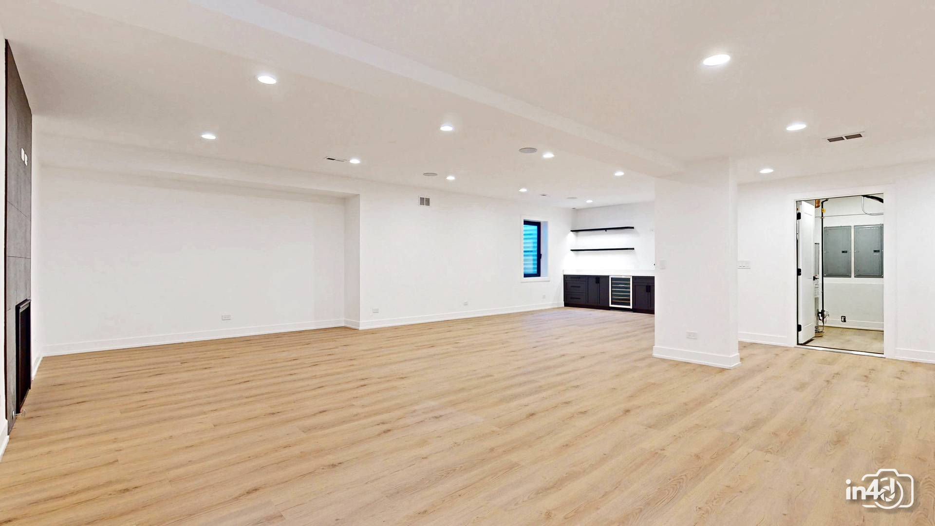 366 N Highview Avenue, Elmhurst, IL 60126