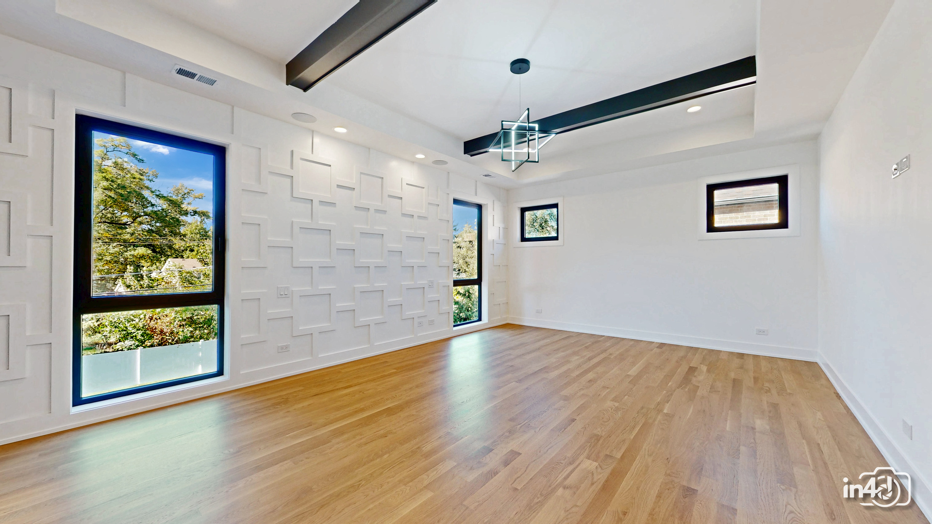 366 N Highview Avenue, Elmhurst, IL 60126