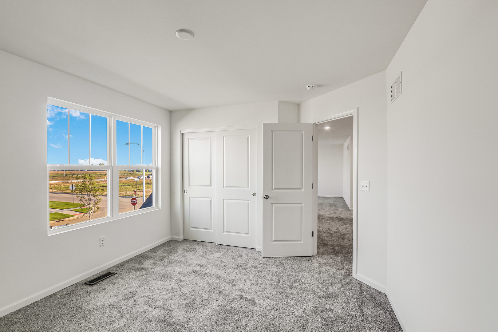 512 Endicott Road, South Elgin, IL 60177