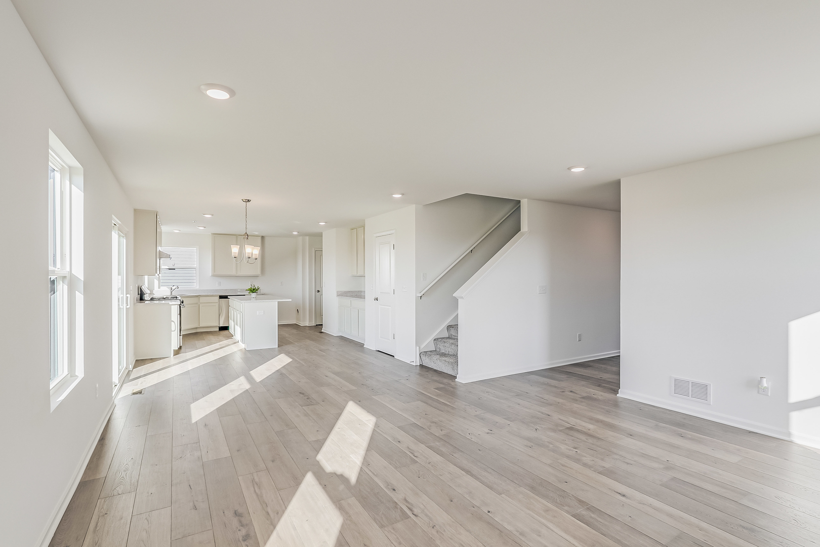 512 Endicott Road, South Elgin, IL 60177