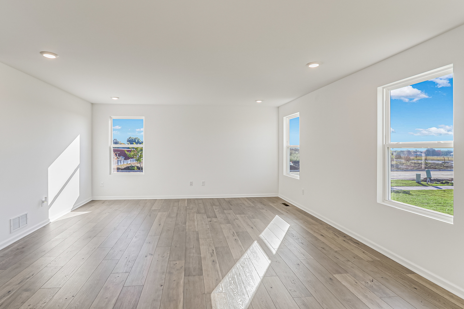 512 Endicott Road, South Elgin, IL 60177