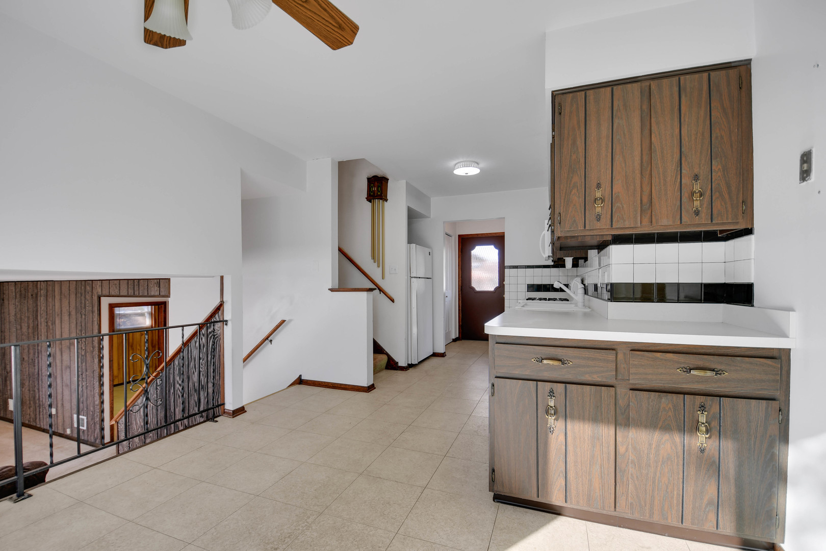 11201 S Deerpath Lane, Palos Hills, IL 60465