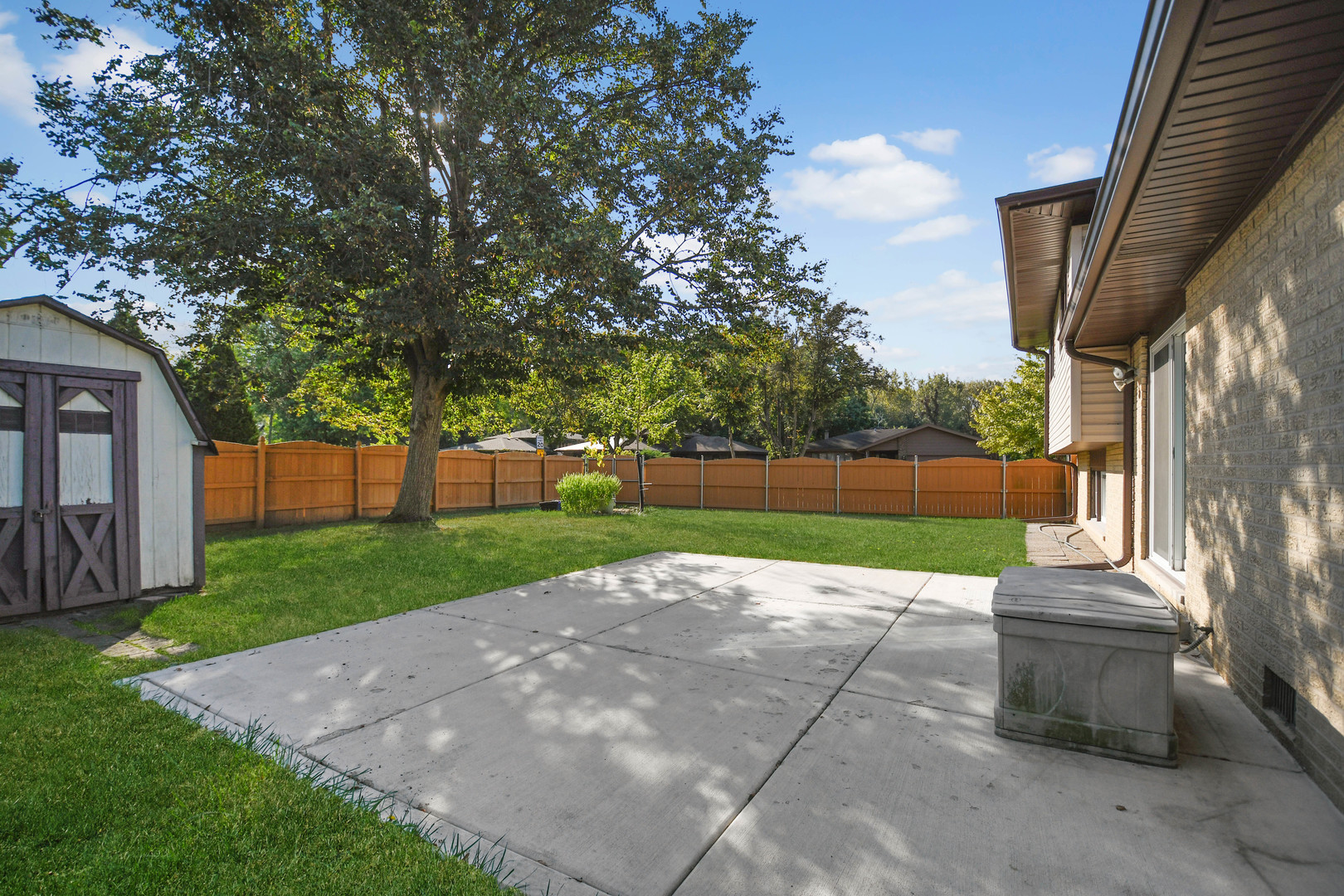 11201 S Deerpath Lane, Palos Hills, IL 60465