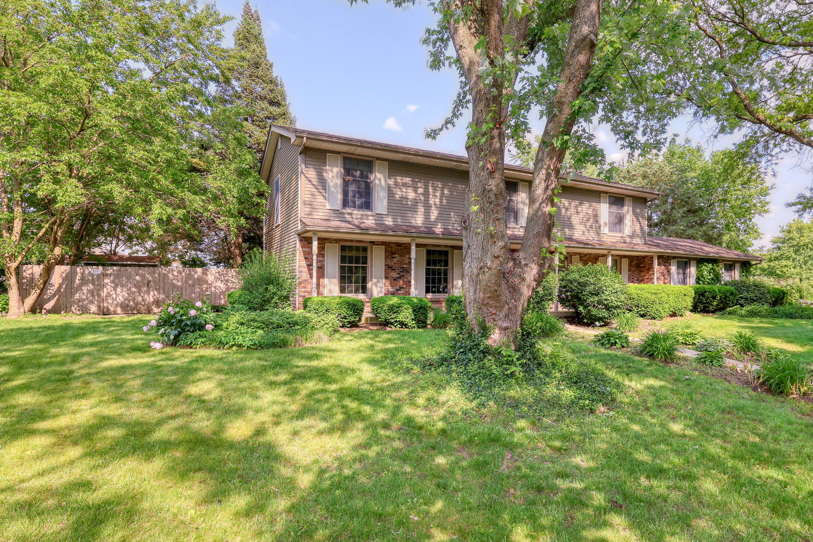 6S503 Bridlespur Drive, Naperville, IL 60540