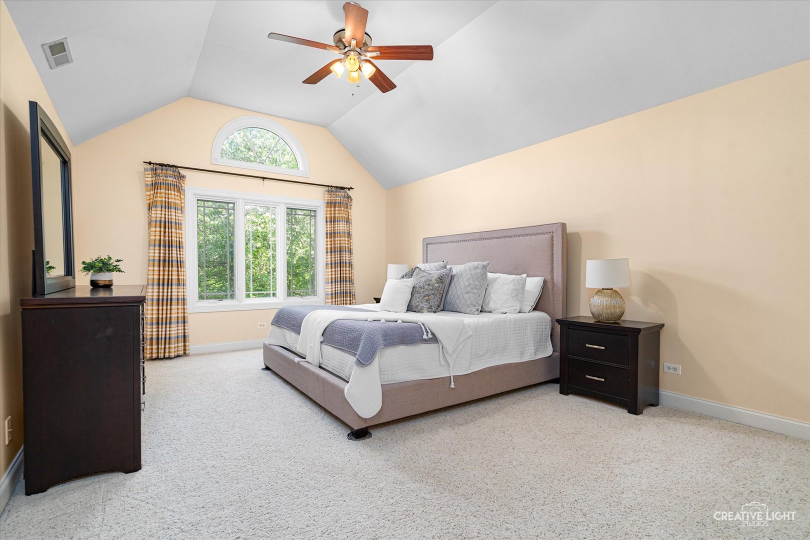 1112 Saratoga Court, Naperville, IL 60564