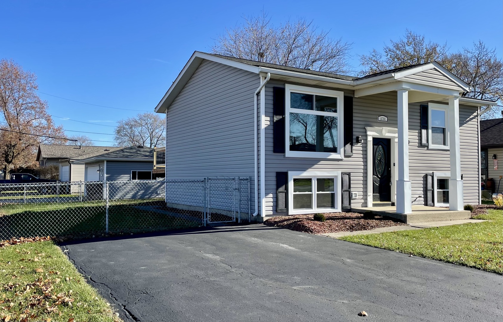 16701 Highview Avenue, Orland Hills, IL 60487