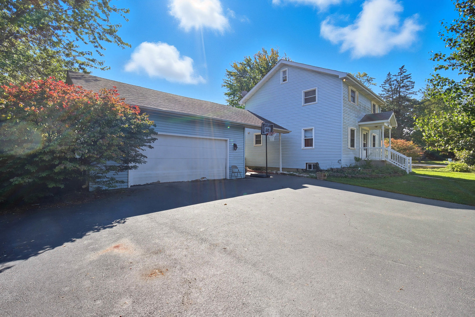 10241 W Bairstow Avenue, Beach Park, IL 60087