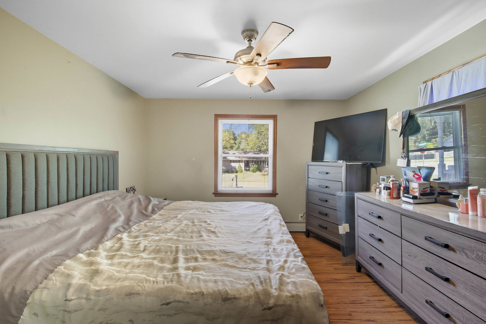 10241 W Bairstow Avenue, Beach Park, IL 60087