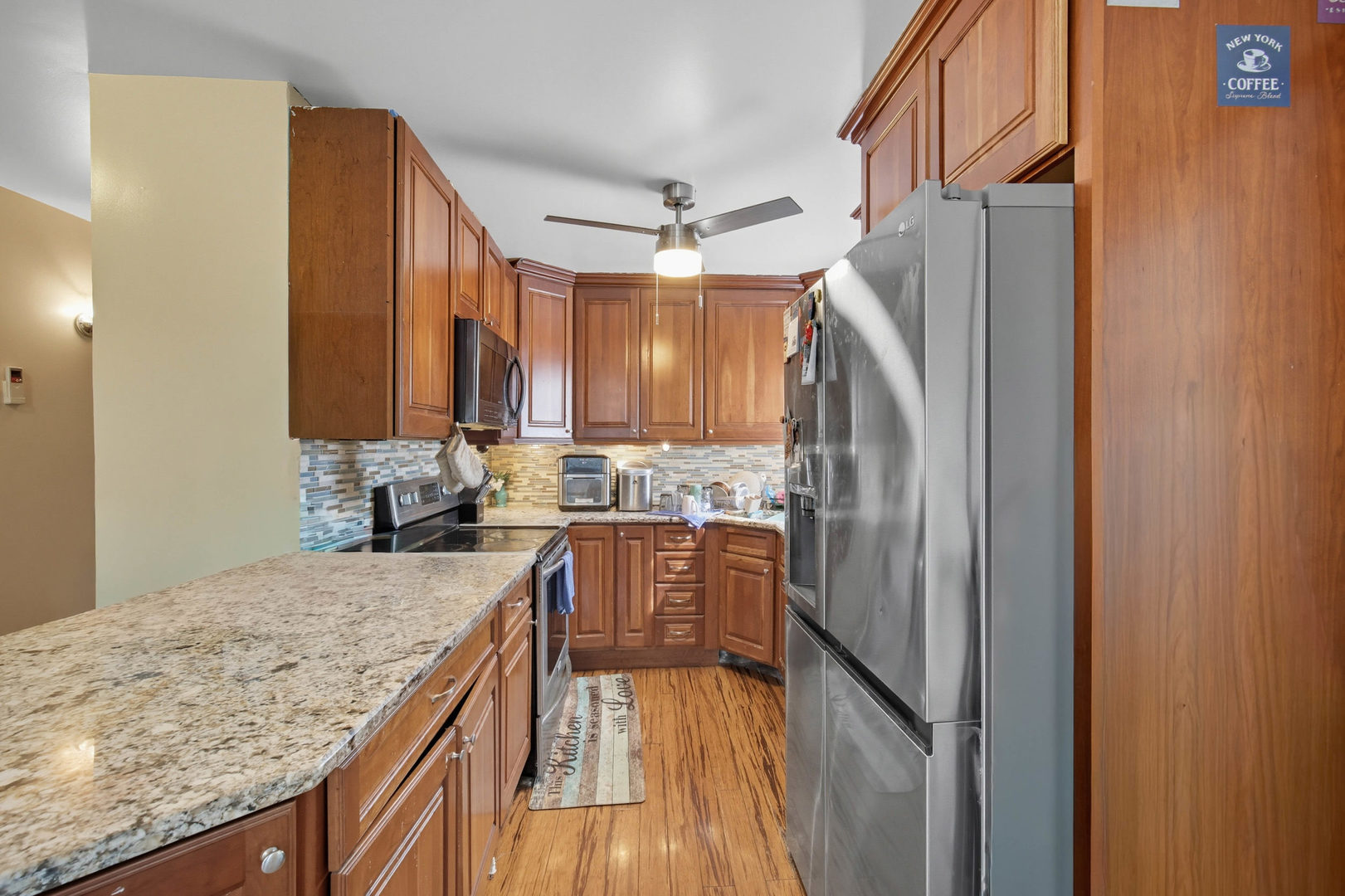 10241 W Bairstow Avenue, Beach Park, IL 60087