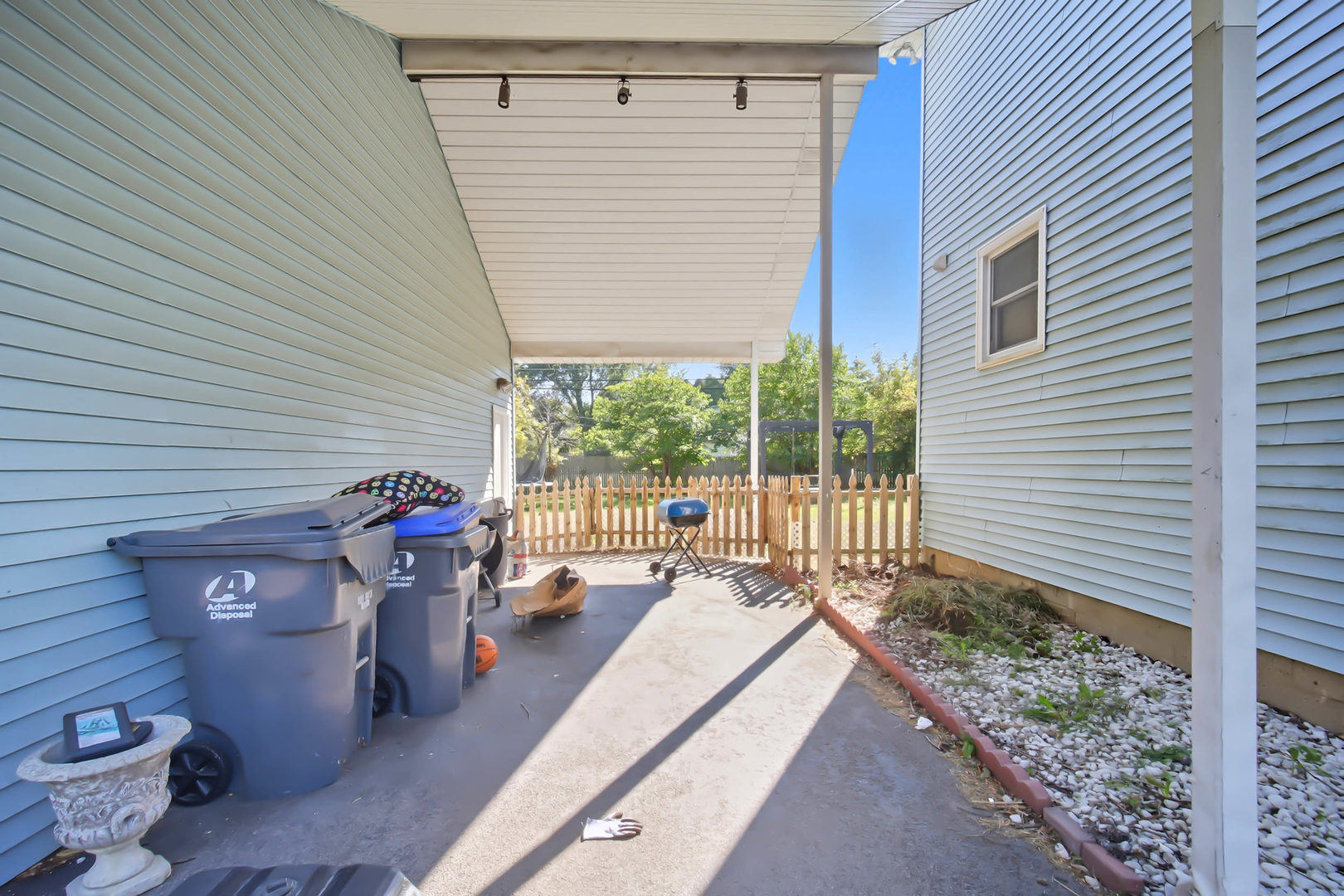 10241 W Bairstow Avenue, Beach Park, IL 60087