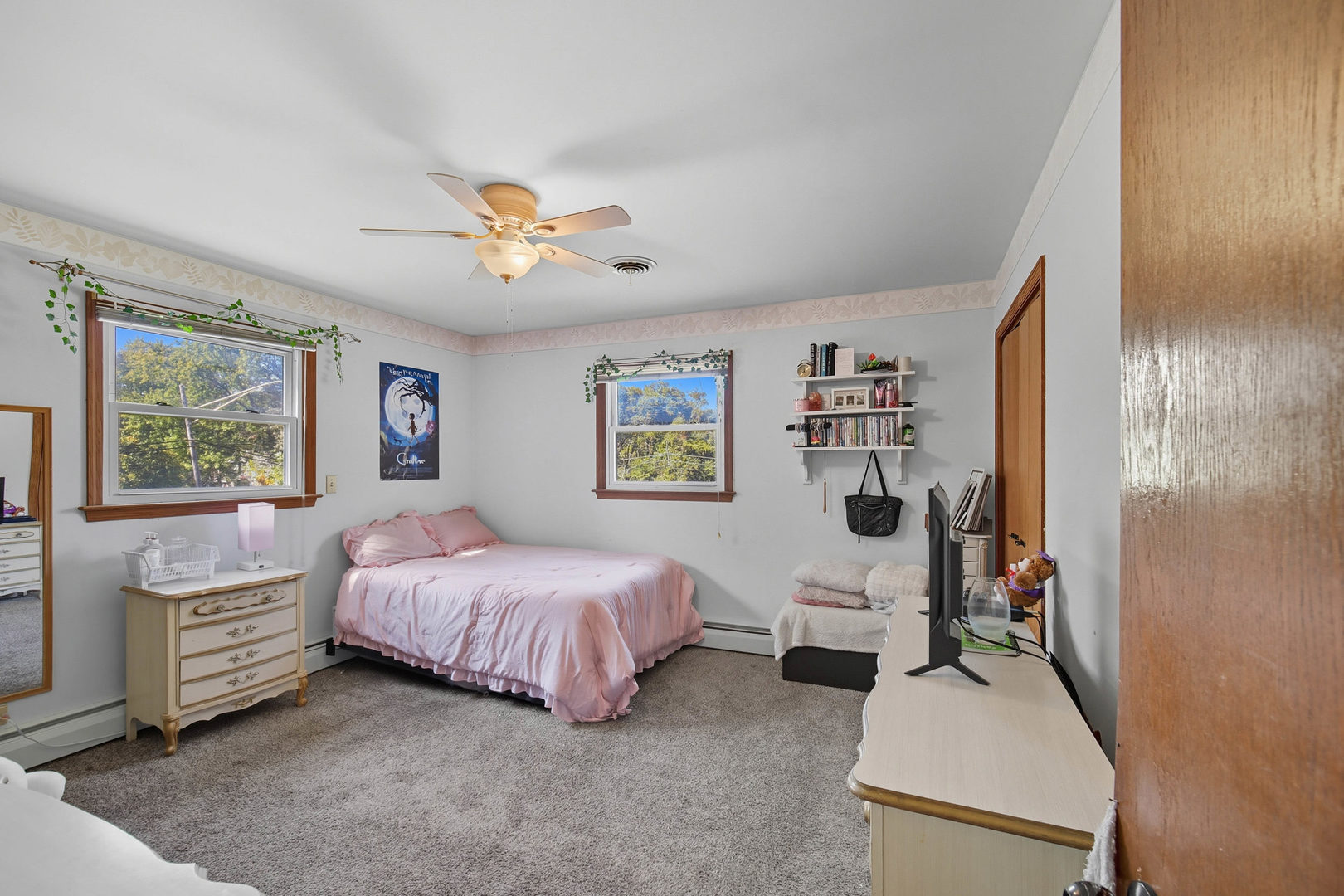 10241 W Bairstow Avenue, Beach Park, IL 60087