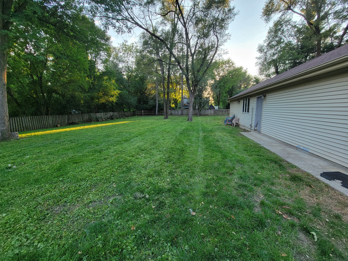 338 Pleasant Drive, Schaumburg, IL 60193