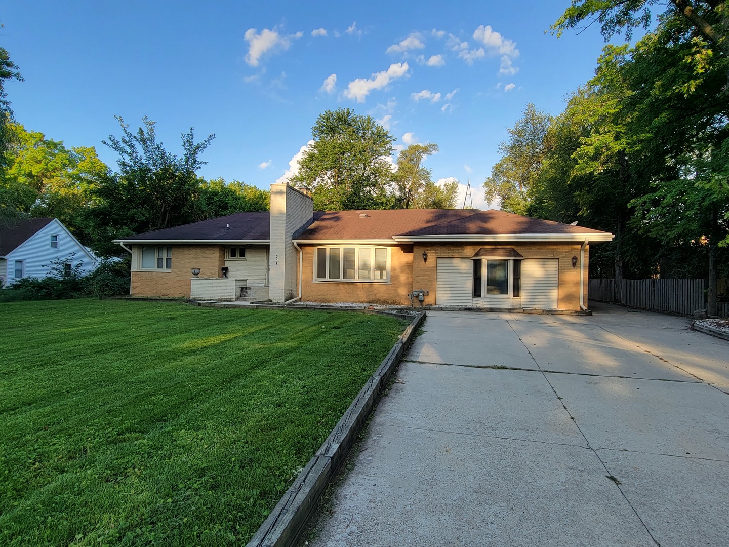 338 Pleasant Drive, Schaumburg, IL 60193