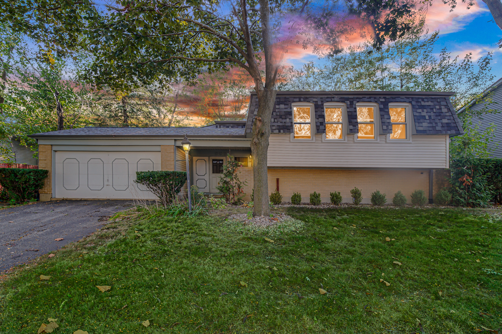 308 Pacific Drive, Bolingbrook, IL 60440