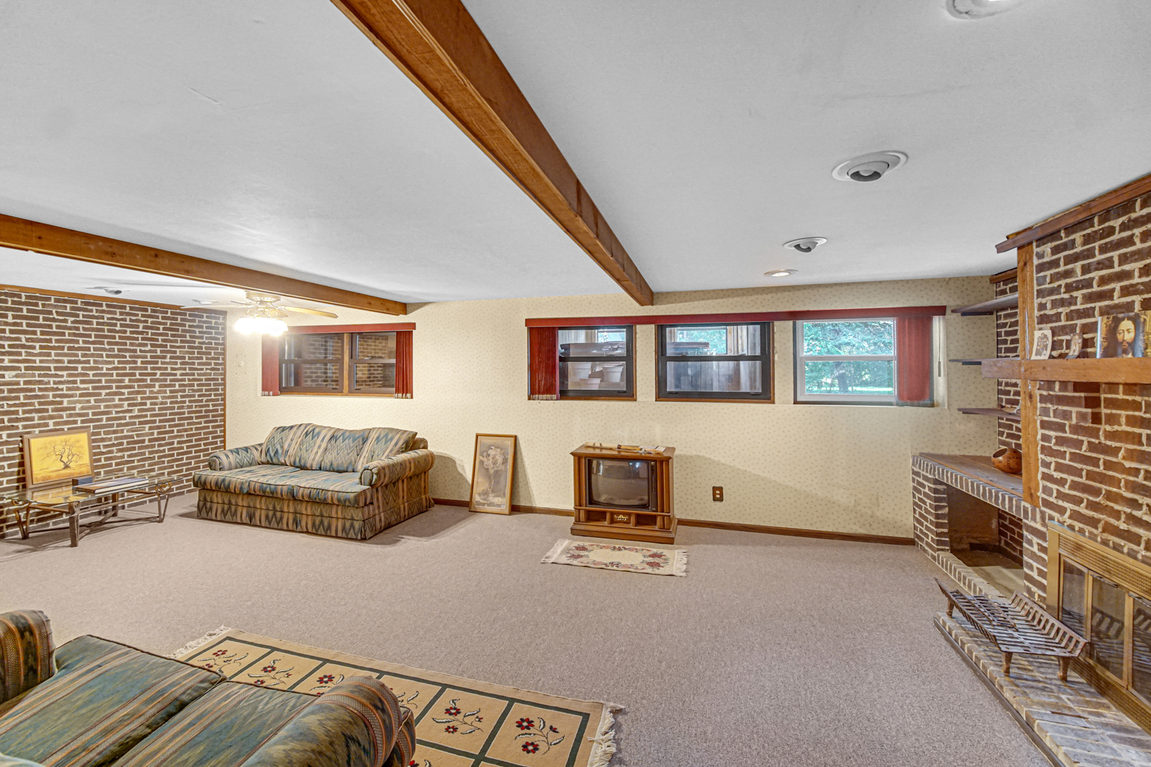 308 Pacific Drive, Bolingbrook, IL 60440