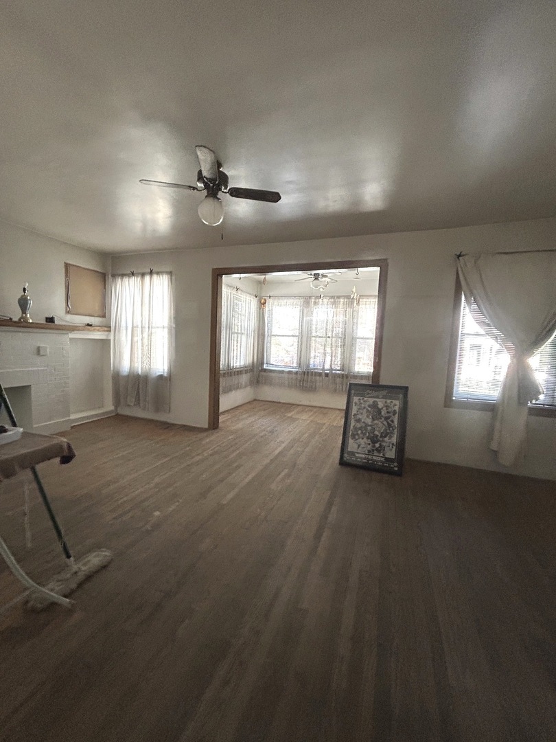 3247 W Thomas Street, Chicago, IL 60651