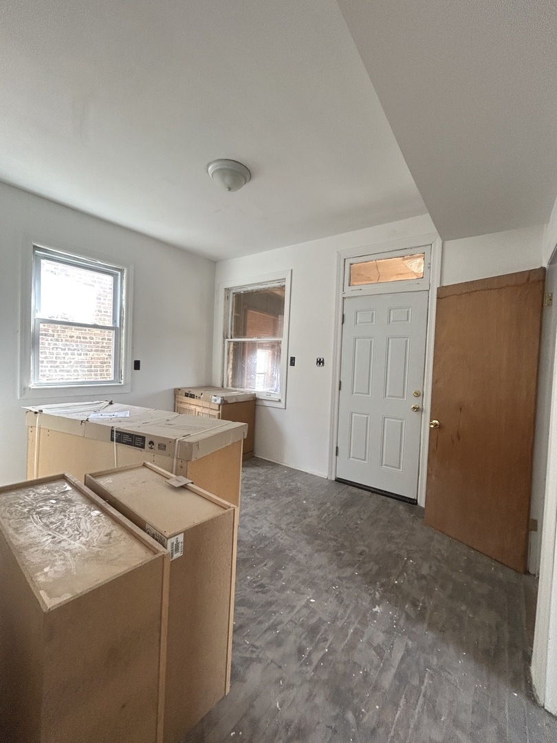 3247 W Thomas Street, Chicago, IL 60651