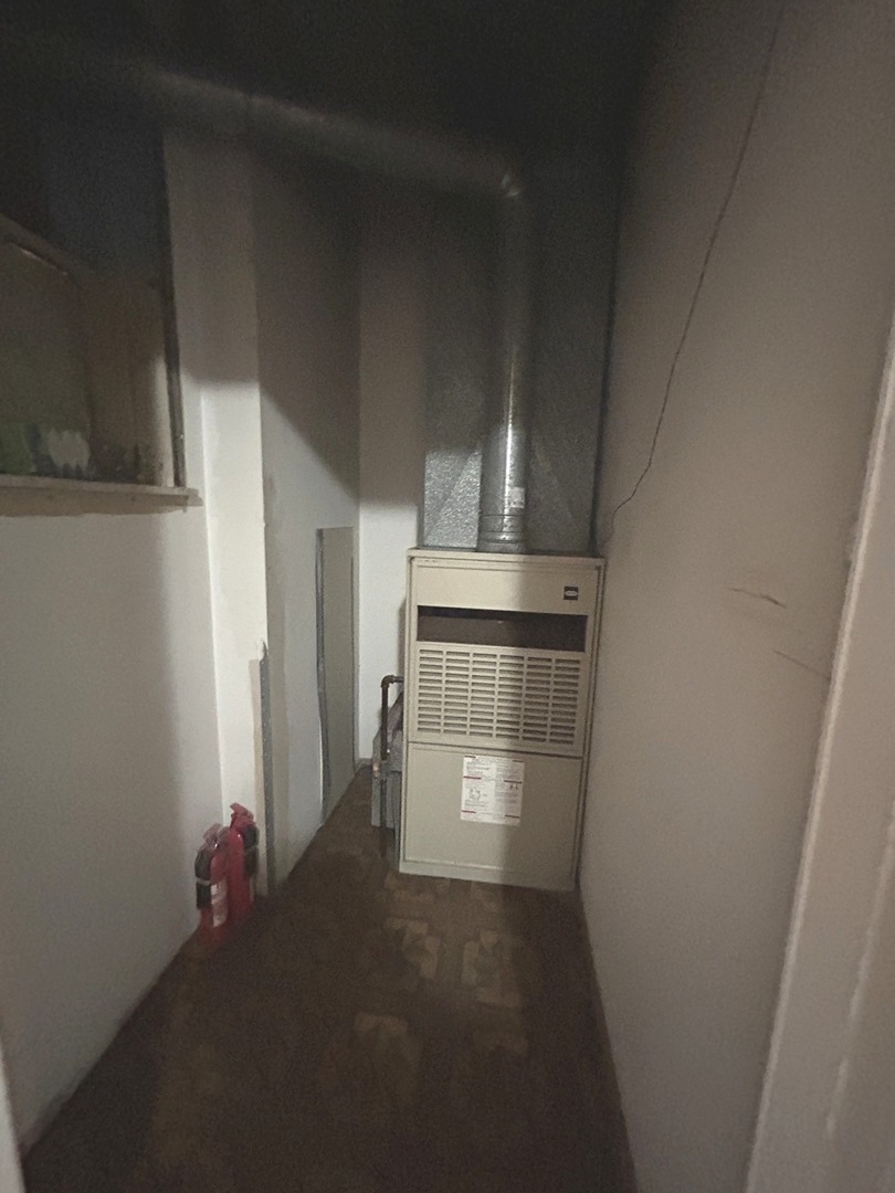 3247 W Thomas Street, Chicago, IL 60651