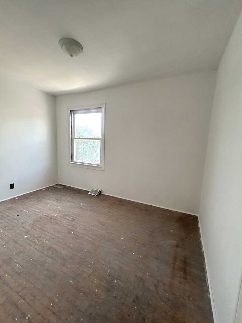 3247 W Thomas Street, Chicago, IL 60651