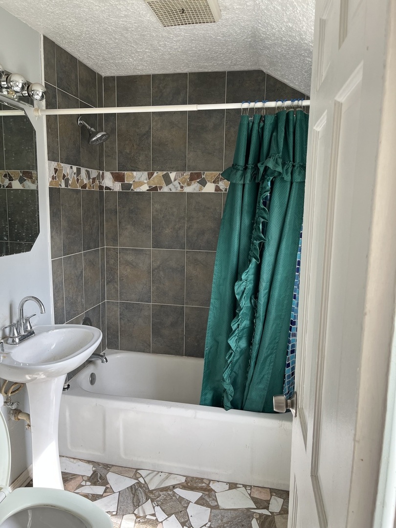 250 E 143rd Street, Dolton, IL 60419