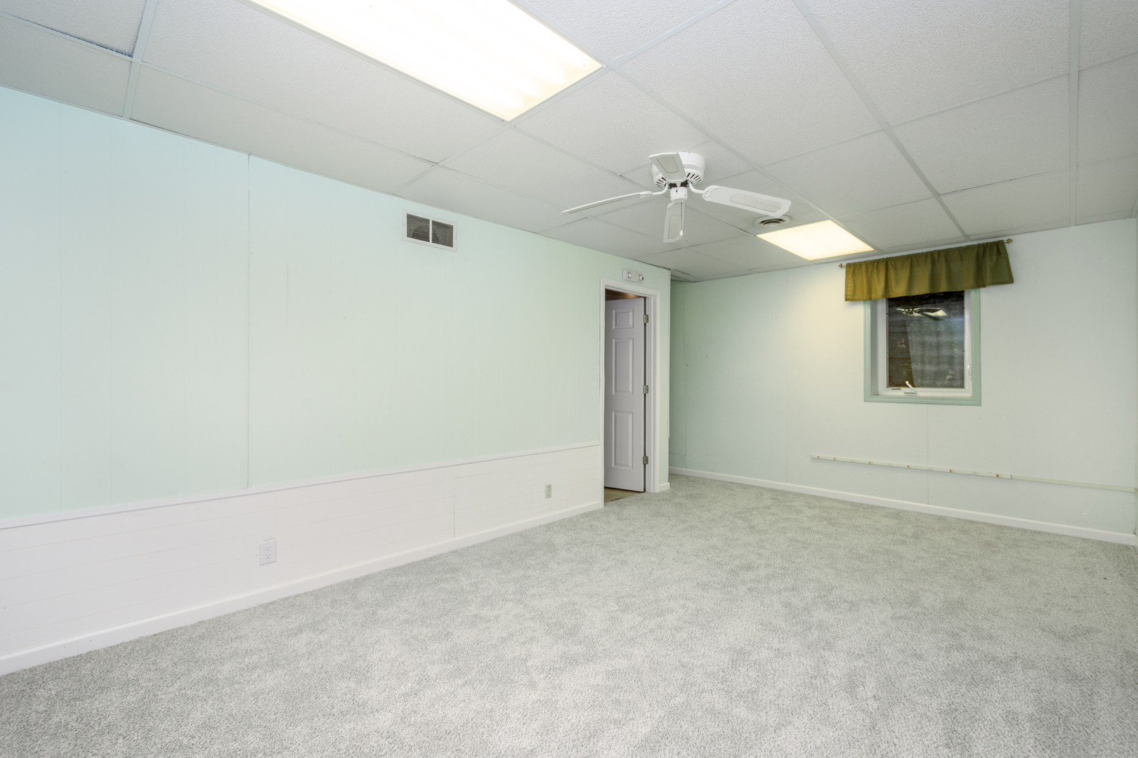 8026 236th Avenue, Salem, WI 53168