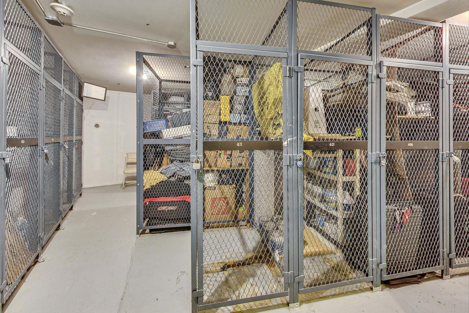 4840 Foster Street #304, Skokie, IL 60077