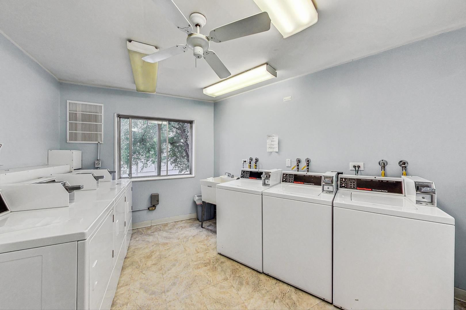 4840 Foster Street #304, Skokie, IL 60077