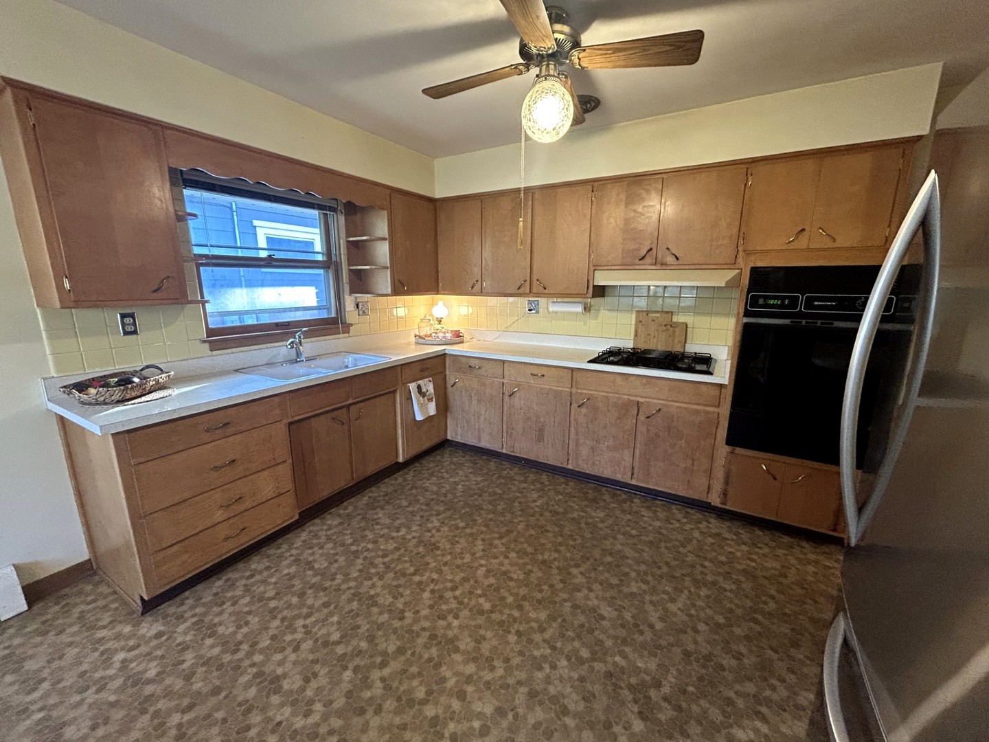 3111 Elizabeth Avenue, Zion, IL 60099