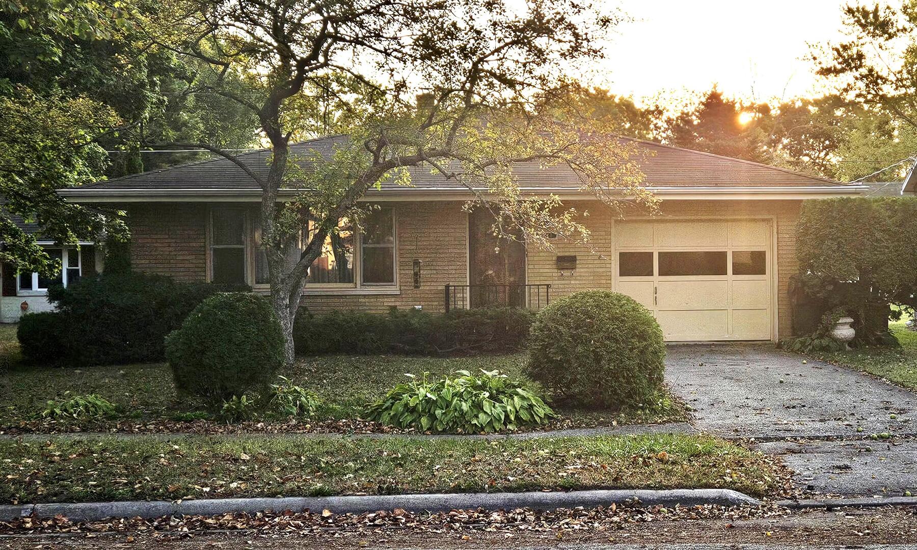 3111 Elizabeth Avenue, Zion, IL 60099
