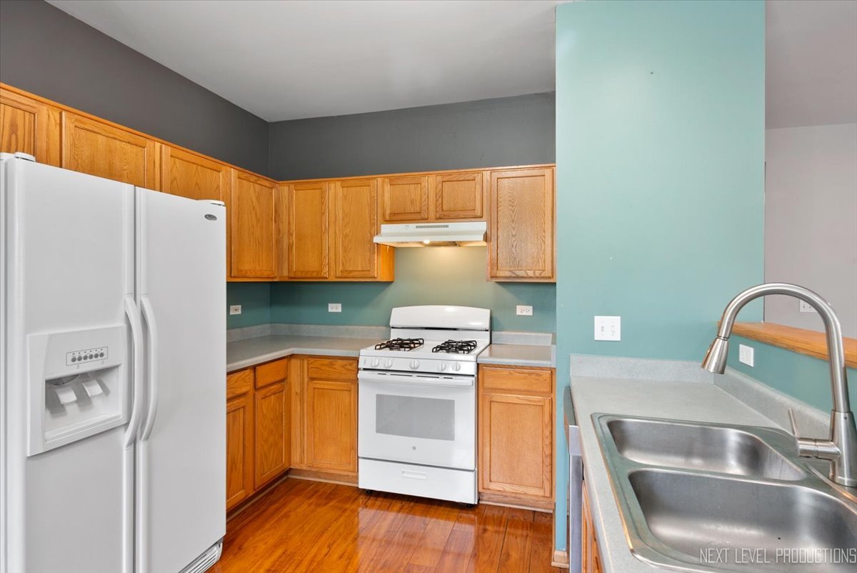 611 Waterview Court #611, Naperville, IL 60563