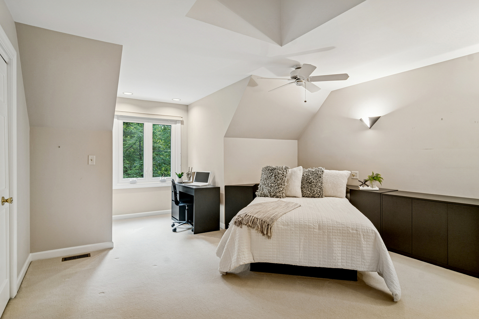 4613 Forest Way Circle, Long Grove, IL 60047