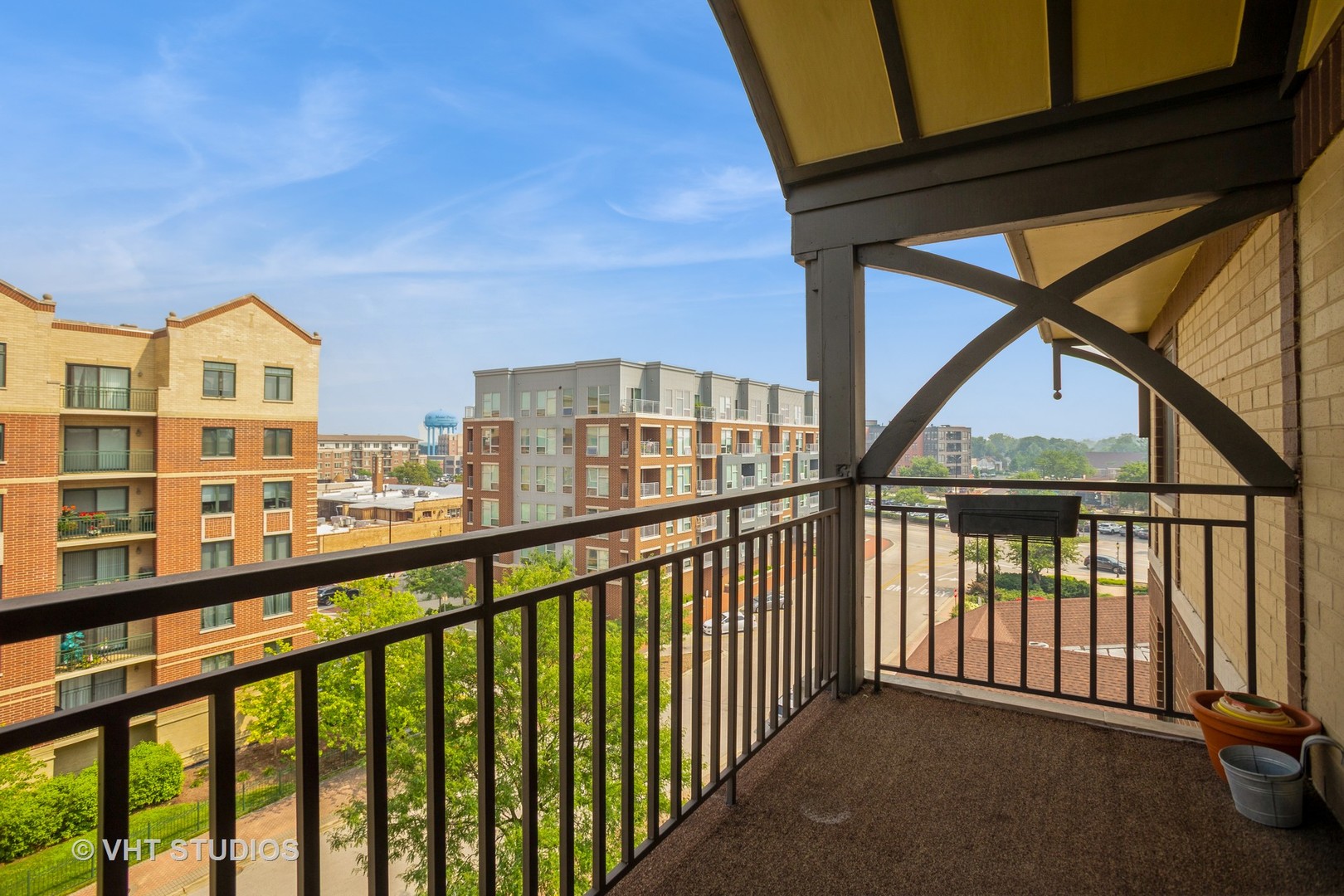 10 S WILLE Street #603, Mount Prospect, IL 60056